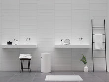 Afbeelding in Gallery-weergave laden, Handdoekladder wit of zwart Aquanova
